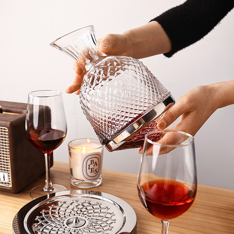 A maneira correta de usar uma garrafa de vinho