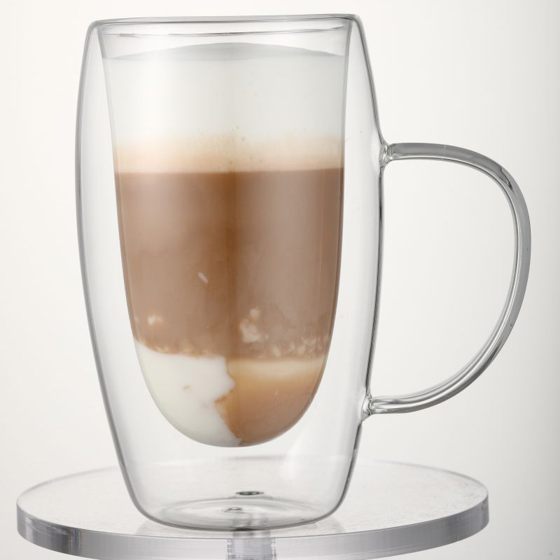 Xícara de café simples de vidro de camada dupla